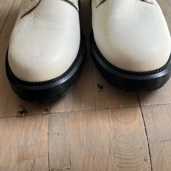 Aquatalia Laila Water Resistant Zip Bootie in Off White Leather Size 9.5. - Picture 7 of 10